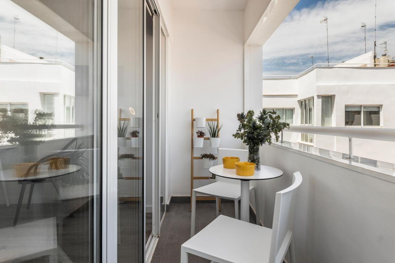 Pop Art, Apartamento De Diseno En Arenal 303 Con Terraza Севилья Экстерьер фото