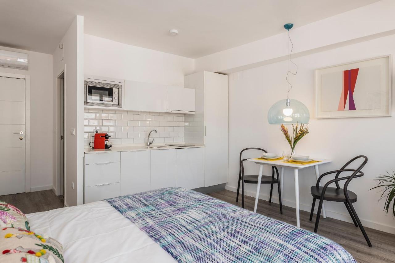 Pop Art, Apartamento De Diseno En Arenal 303 Con Terraza Севилья Экстерьер фото